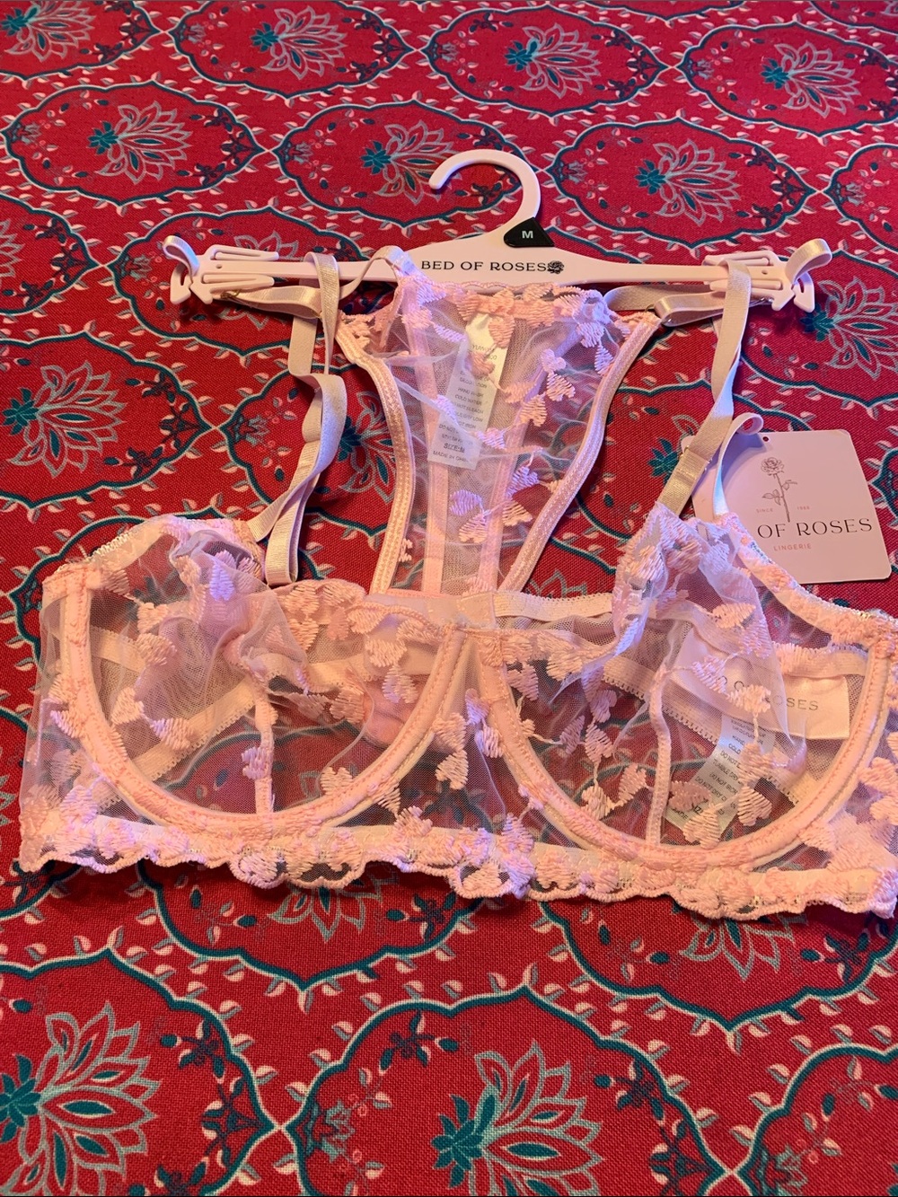 NWT Womens Bed of Roses Bra/Thong Set Sz M, Light Pink.